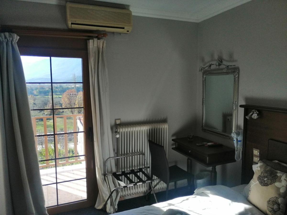 Hotel Liknon Kalambaka Esterno foto
